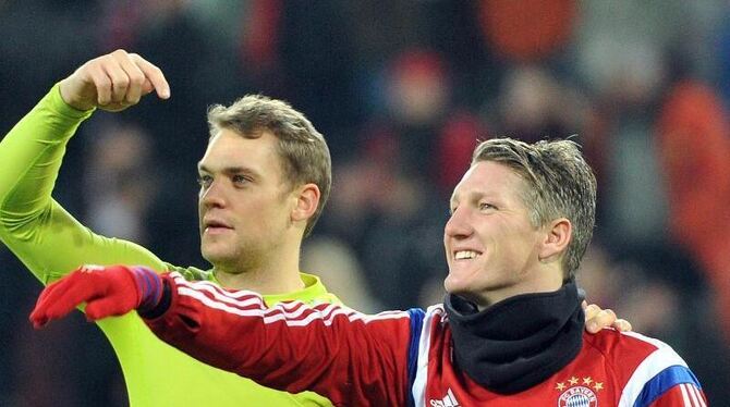 Manuel Neuer wird in Zukunft nur noch in der Nationalmannschaft mit Bastian Schweinsteiger zusammenspielen. Foto: Stefan Puch