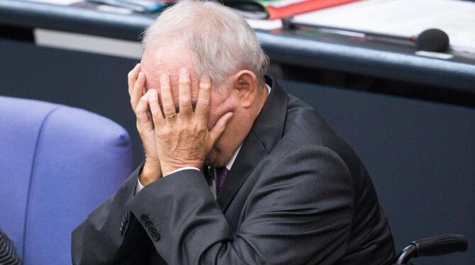 Bundesfinanzminister Wolfgang Schäuble bei der Sondersitzung des Bundestags zu Griechenland-Hilfspaketen in Berlin. Foto: Ber