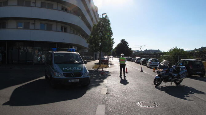 Die Gefahrenzone rund um den Fundort der Fliegerbombe wurde weiträumig abgesperrt. FOTO: ZEN