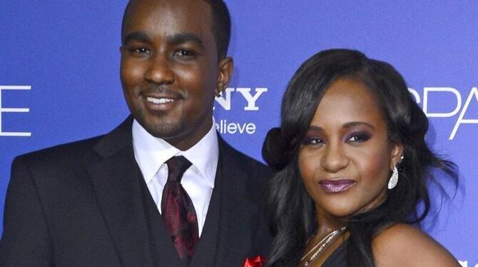 Bobbi Kristina Brown (r.) mit ihrem Stiefbruder Nick Gordon 2012 in Hollywood. Foto: Paul Buck