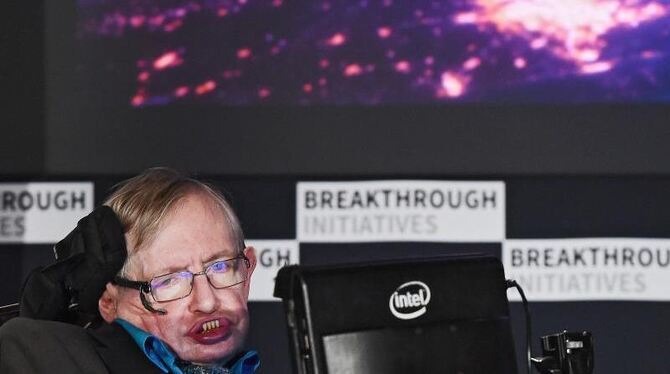 Auch Astrophysiker Stephen Hawking gehört zu den Unterzeichnern des Briefes gegen die Entwicklung intelligenter Waffensysteme