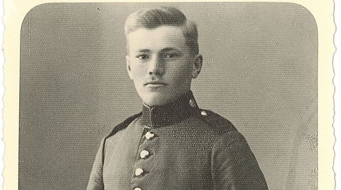 Der in Trailfingen geborene Andreas Bückle ist Lehrer in Reutlingen, als er 1914 an die Front muss. Er gerät in französische Gef