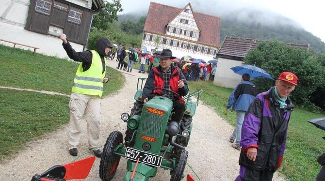 Den Holder-Traktoren des gleichnamigen Metzinger Traditionsunternehmens war beim großen Oldtimertreffen in Beuren eine Sondersch