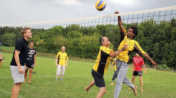 In seiner Heimat Pakistan hat Fahad Mahmood gerne und viel Volleyball gespielt. Dass der in Gomadingen lebende Flüchtling jetzt