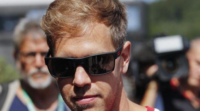 Sebastian Vettel ärgert sich über die Reifen-Qualität. Foto: Olivier Hoslet