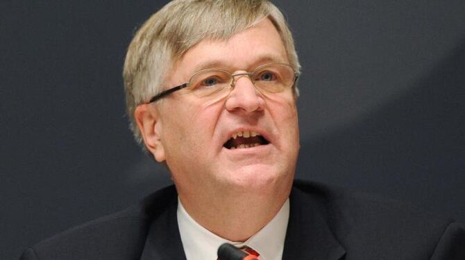 Mit dem Entwurf der Gruppe um Hintze soll ein ärztlich assistierter Suizid ermöglicht werden, um das nach ihrer Einschätzung