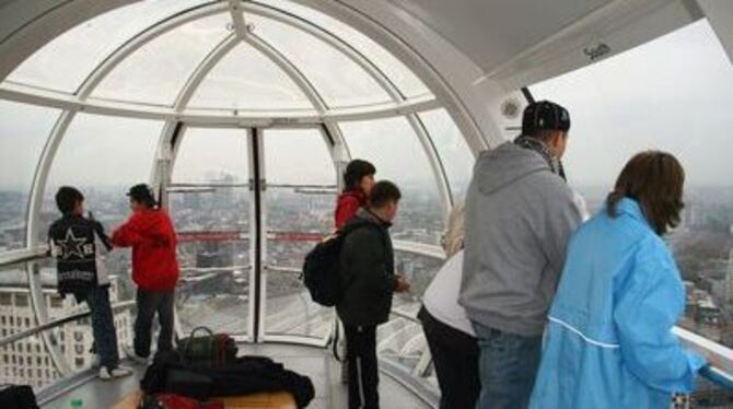 Eindrücke aus London: Die Bodelschwingh-Schüler haben das Riesenrad nicht nur von Außen gesehen, sondern sind darin auch über di