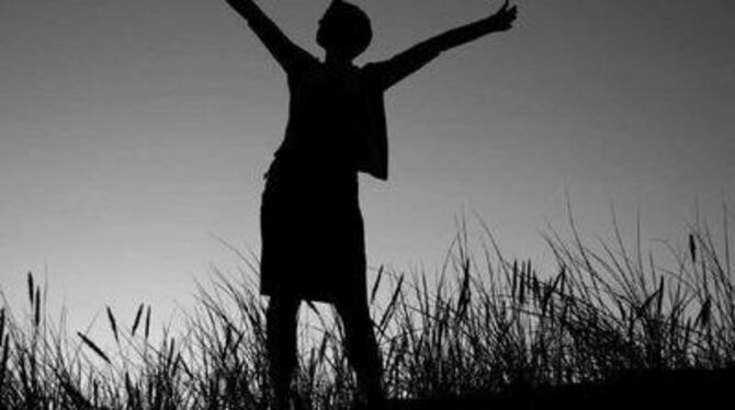 Vom Schreiben träumen viele. Claudia Lampert aus Zwiefalten hat ihren Traum verwirklicht.