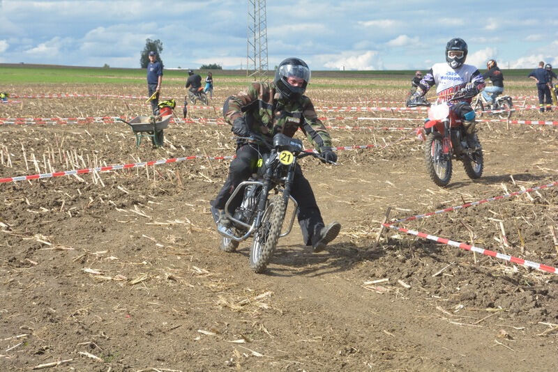 Sechs-Stunden-Mofarennen Motorradfreunde Nehren 2015