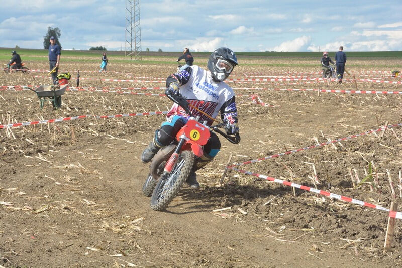 Sechs-Stunden-Mofarennen Motorradfreunde Nehren 2015