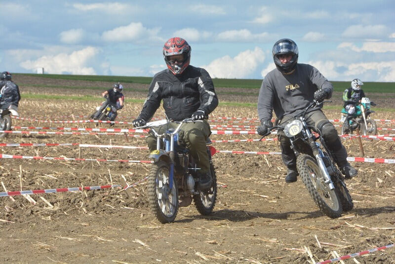 Sechs-Stunden-Mofarennen Motorradfreunde Nehren 2015