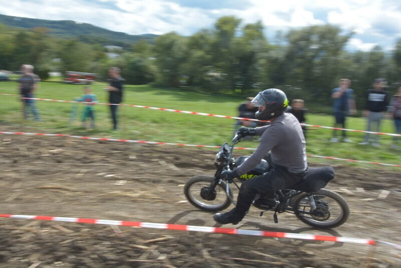 Sechs-Stunden-Mofarennen Motorradfreunde Nehren 2015
