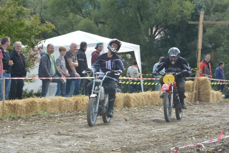 Sechs-Stunden-Mofarennen Motorradfreunde Nehren 2015