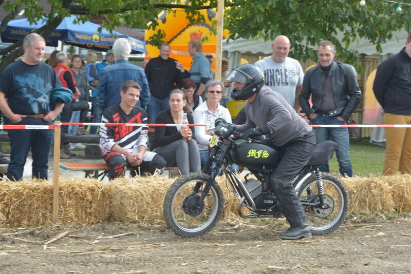 Sechs-Stunden-Mofarennen Motorradfreunde Nehren 2015