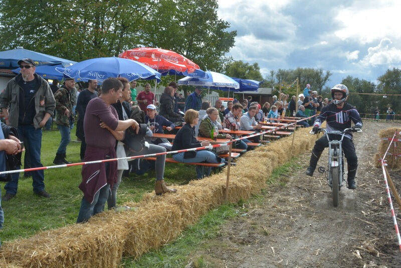 Sechs-Stunden-Mofarennen Motorradfreunde Nehren 2015