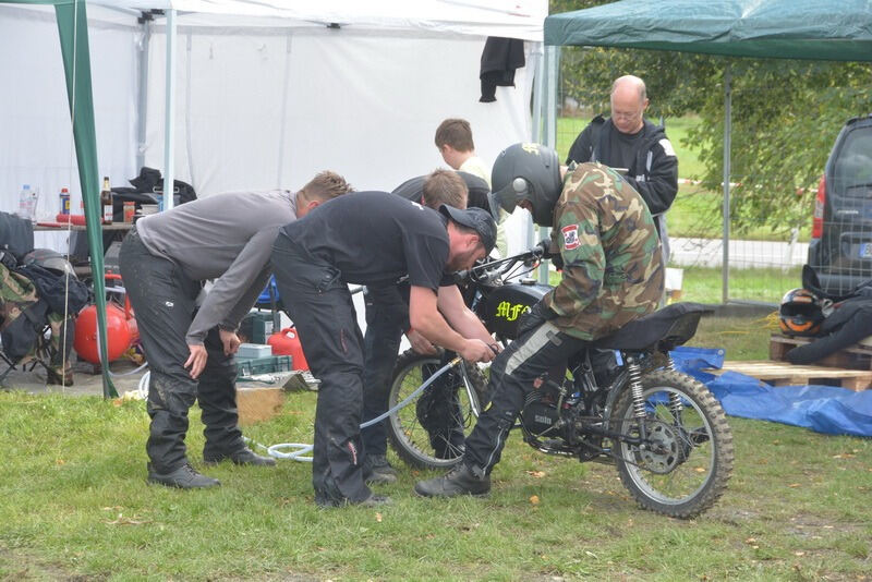 Sechs-Stunden-Mofarennen Motorradfreunde Nehren 2015