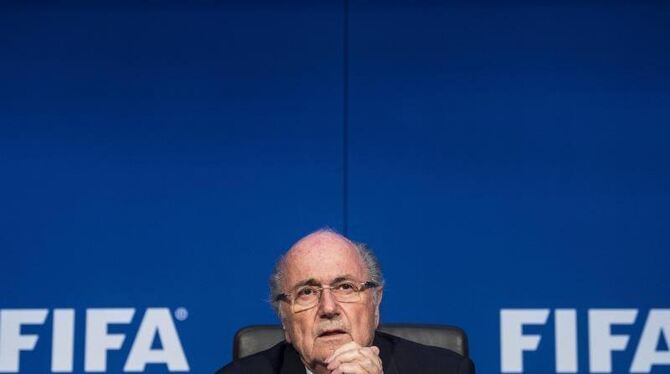 Wer folgt auf Joseph Blatter als FIFA-Präsident. Foto: Ennio Leanza