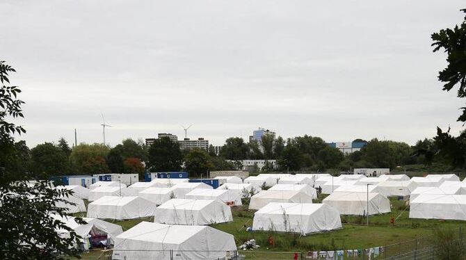 Der Auslöser der Schlägerei in Hamburg war offenbar ein Streit zwischen einem Albaner und einem Afghanen im Sanitärbereich de Der Auslöser der Schlägerei in Hamburg war offenbar ein Streit zwischen einem Albaner und einem Afghanen im Sanitärbereich de