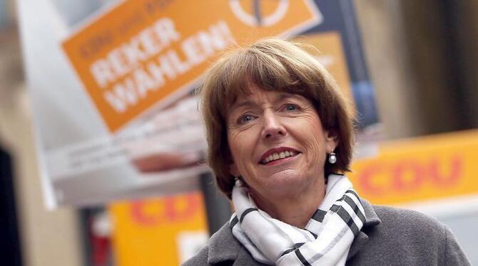 Henriette Reker am Freitag beim Straßenwahlkampf in Köln. Foto: Oliver Berg