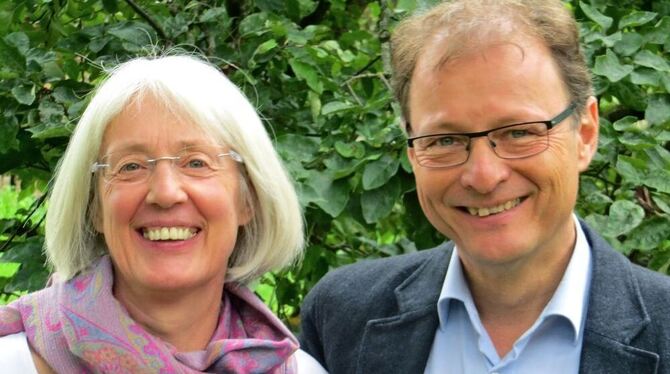 Pfarrer Andreas Bihl und seine Frau Beate werden am Sonntag, 25. Oktober, von der evangelischen Kirchengemeinde Ohmenhausen vera