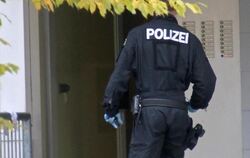 Die Polizei führte im Stadtgebiet Bamberg Razzien bei mutmaßlichen Rechtsextremisten durch. Foto: Christian Herse