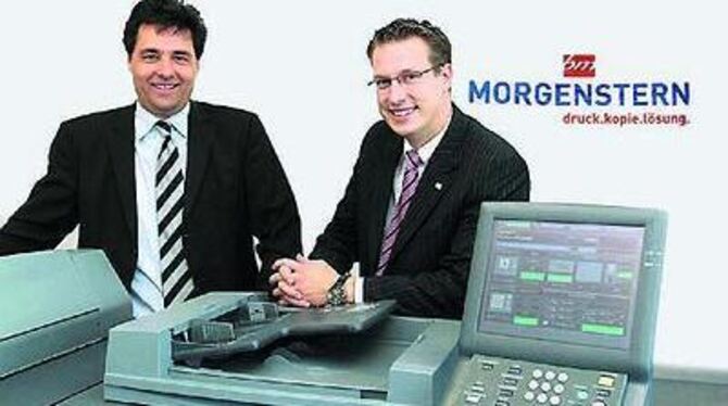 Robin Morgenstern (rechts) und Erhard Wezel, die beiden Vorstandsmitglieder der Reutlinger Morgenstern AG. 
FOTO: TRINKHAUS
