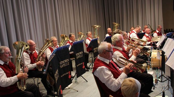 Die Seniorenkapelle absolviert hundert Auftritte im Jahr. FOTO: SPIESS