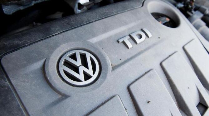 VW lobte damals die "innermotorischen Maßnahmen", mit denen der Motor "als erstes Dieselmodell in den USA die strengste Abgas VW lobte damals die "innermotorischen Maßnahmen", mit denen der Motor "als erstes Dieselmodell in den USA die strengste Abgas