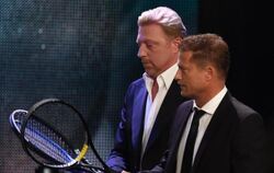Zwei Männer, zwei Tennisschläger: Boris Becker und Til Schweiger. Foto: Jens Kalaene
