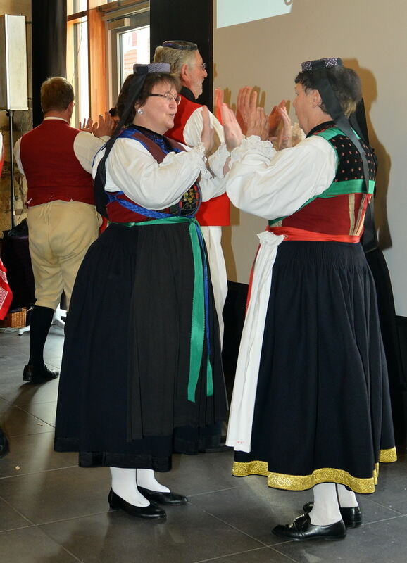 stadt-0911-9betz trachten-niethammer (jpg)