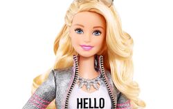 Eine interaktive Barbie, die nicht nur sprechen, sondern auch aufmerksam zuhören kann: Für Barbie-Fans ist das wohl ein Traum. F