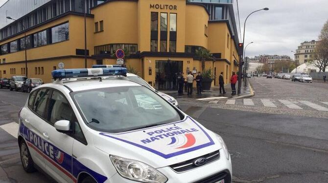 Nach einer Bombendrohung wurde das Teamhotel der deutschen Fußball-Nationalmannschaft in Paris geräumt. Foto: Arne Richter