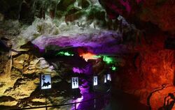 Die LED-Illumination der Bärenhöhle hat dieser Sonnenbühler Attraktion wie erhofft zusätzliche Besucher gebracht. ARCHIVFOTO: PR