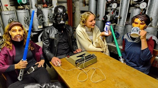 Der neue »Star Wars«-Streifen kommt zwar erst am 17. Dezember ins Kino. Karin Dengel (links), Andreas Fink, Sarah Steen und Mari