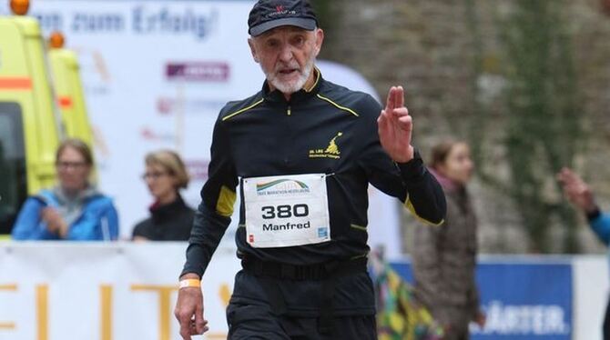 Manfred Drößler beim Trailmarathon in Heidelberg.  FOTO: GO4IT-FOTO