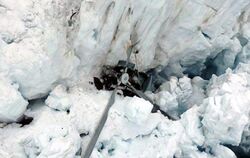 Am Fox-Gletscher in Neuseeland ist ein Hubschrauber mit sieben Menschen an Bord abgestürzt. Foto: New Zealand Police / Handou