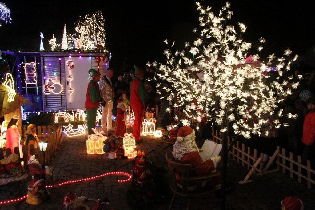 Weihnachtshaus Lichtenstein Unterhausen