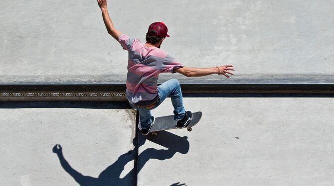 Super für Tricks: das Skateboard. FOTO: DPA