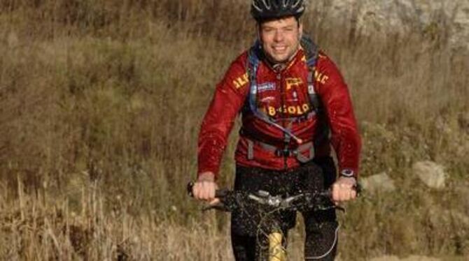 Ohne dicke Herbstklamotten könnte man es fast für afrikanische Savanne in der Regenzeit halten - Markus Widmann trainierte im St