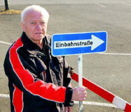 Johann Fedel (69) ist seit zehn Jahren Platzwart auf dem Verkehrsübungsplatz Reutlingen. Einmal hatte er 18 Autos zu betreuen - 