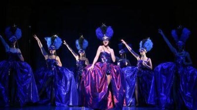 Die Tanzszenen der &raquo;Moulin Rouge Story&laquo; kam beim Premierenpublikum am besten an. FOTO: SABINE HAYMANN