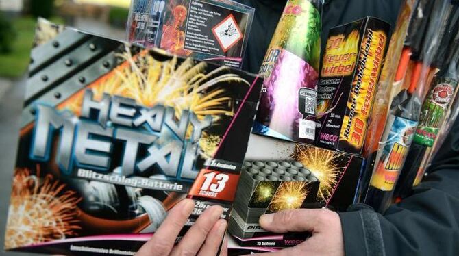 Der Verkauf von Feuerwerk startet in diesem Jahr am 29. Dezember. Foto: Caroline Seidel/Archiv