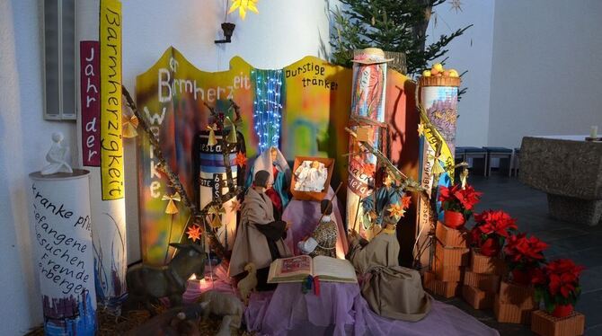 Symbolisch das Motto der Katholiken des nächsten Jahres aufgenommen: Krippe in St. Wolfgang. GEA-FOTO: BARAL Symbolisch das Motto der Katholiken des nächsten Jahres aufgenommen: Krippe in St. Wolfgang. GEA-FOTO: BARAL