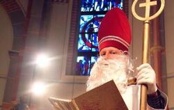 Kurz vor seiner rasanten Reise um die Welt hat Gabenbringer Sankt Nikolaus die GEA-Redaktion besucht. Am heutigen Samstag plant 