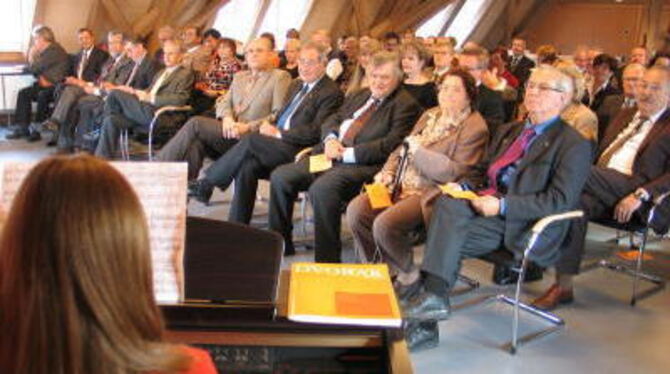 Was Rang und Namen hat, feierte am Sonntag in St. Johann den 25. Geburtstag des CDU-Ortsverbandes mit. GEA-FOTO: OELKUCH