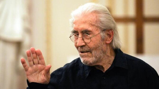 Der griechisch-österreichische Bildhauer Joannis Avramidis verstarb im Alter von 93 Jahren in Wien. Foto: Roland Schlager/APA