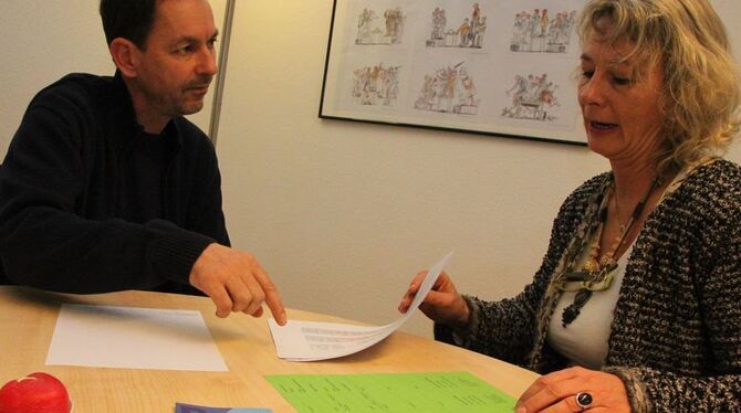 Florence Wetzel und Holger Tewes beraten seit eineinhalb Jahren in dem Projekt »Punktum« nicht nur Frauen, sondern auch Männer,