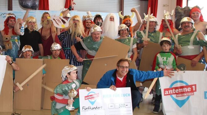 Aufgabe mit Bravour erfüllt: In weniger als vier Stunden verwandelten die Upfinger TSG-Mitglieder ihr schwäbisches in ein gallis