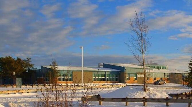 An der örtlichen Highschool der Kleinstadt La Loche im Norden Kanadas waren vier Menschen erschossen und sieben weitere verle