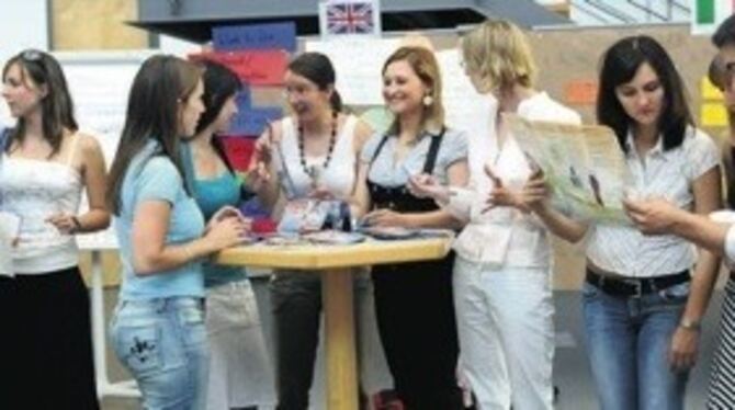 Studenten aus Reutlingen, Nürtingen und Tübingen am letzten Tag ihres Sommerkurses in der Weiterbildungsakademie der IHK Reutlin